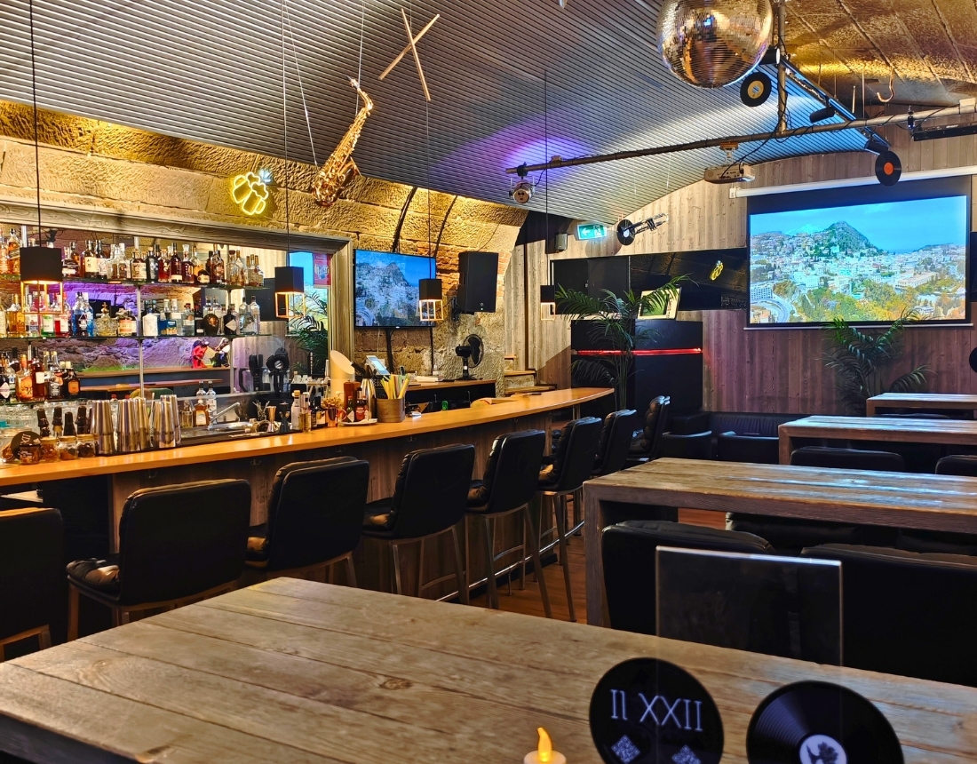 Bar Il XXII.jpg Bar Il XXII